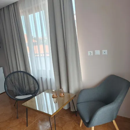 Bo's Place 圣君士坦丁和海伦那