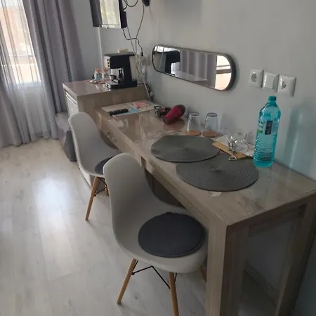 酒店 Bo's Place 圣君士坦丁和海伦那