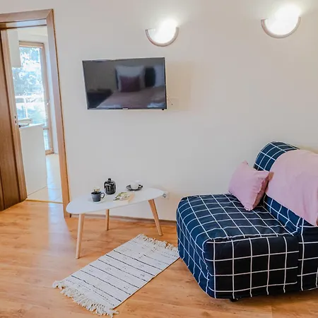 Bo's Place Hotell Saints Constantine and Helena