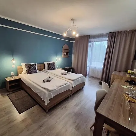 Bo's Place 3* 圣君士坦丁和海伦那