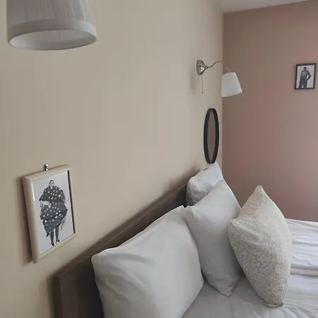 Hotell Bo's Place Saints Constantine and Helena