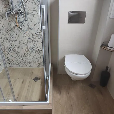 Bo's Place Готель