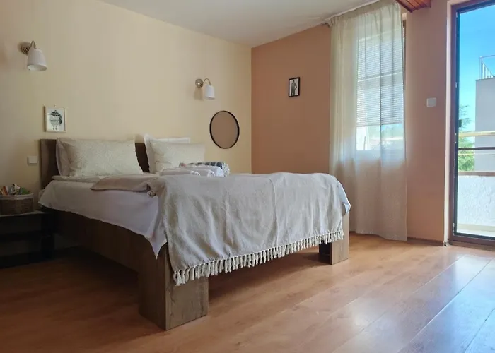 Bo's Place 酒店 圣君士坦丁和海伦那