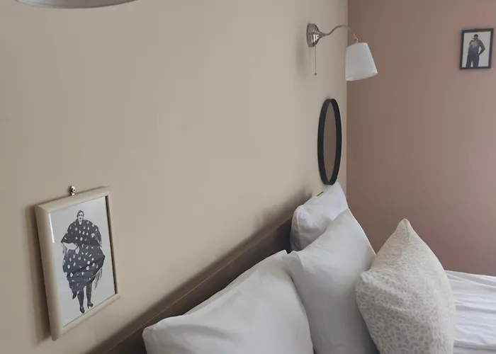 酒店 Bo's Place 圣君士坦丁和海伦那